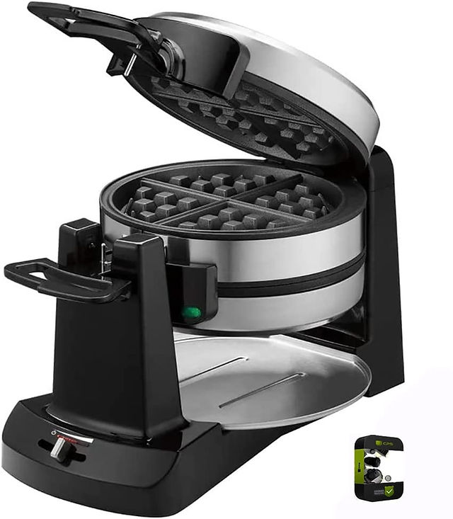 The best dual waffle maker EVER! You can make two waffles at the same time!