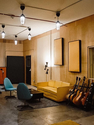 Artsy Club inaugura estúdio em Los Angeles