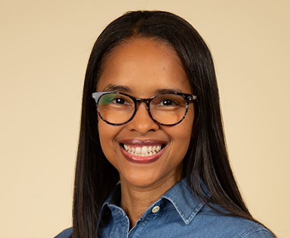 Comeaux Headshot.png