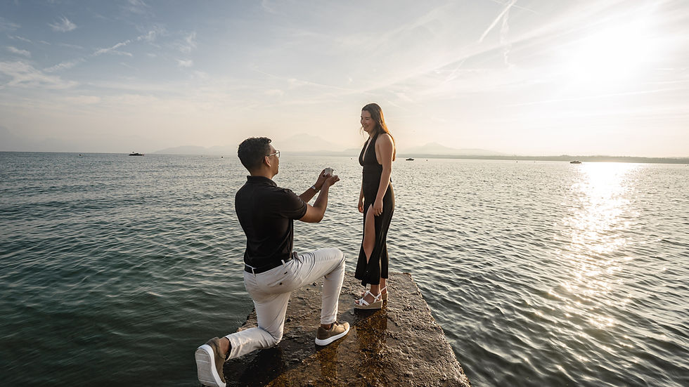 proposta di matrimonio sul Lago di Garda a Peschiera sul Pontile