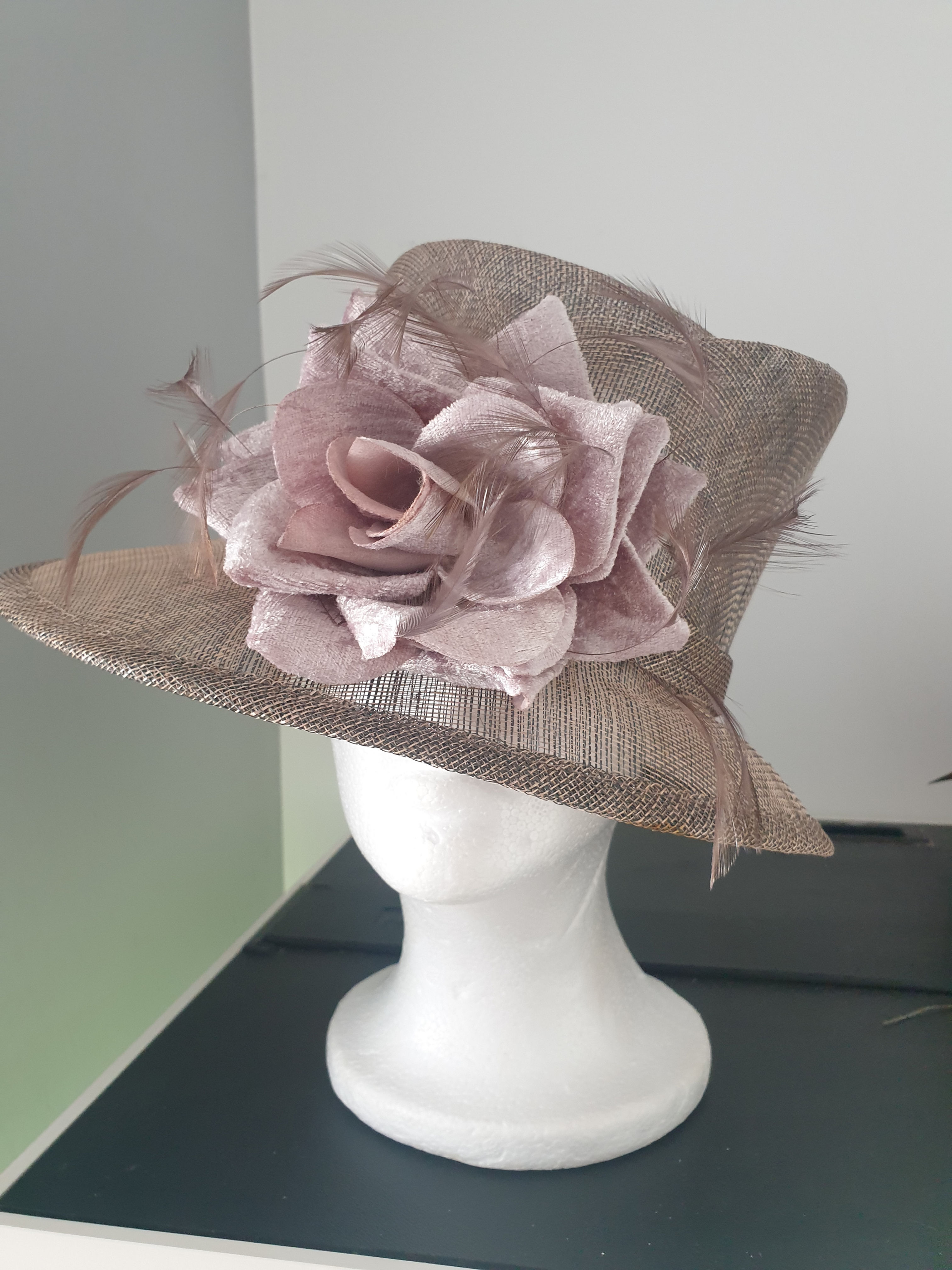 Ladies Hat box hat