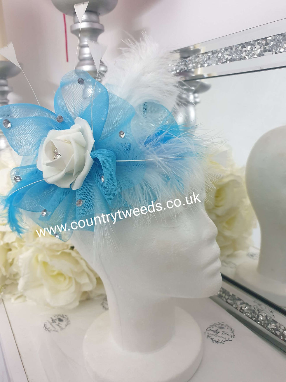 Thumbnail: Flower fascinator with Dimontes
