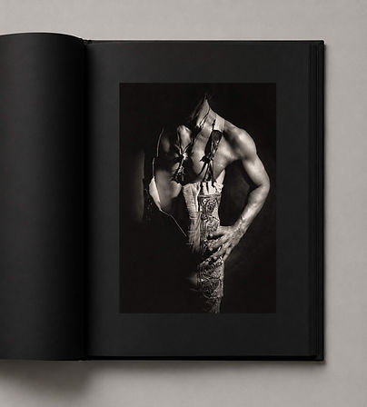 JUCARO FINE ART (14).jpg