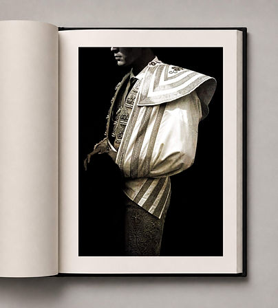 JUCARO FINE ART (21).jpg