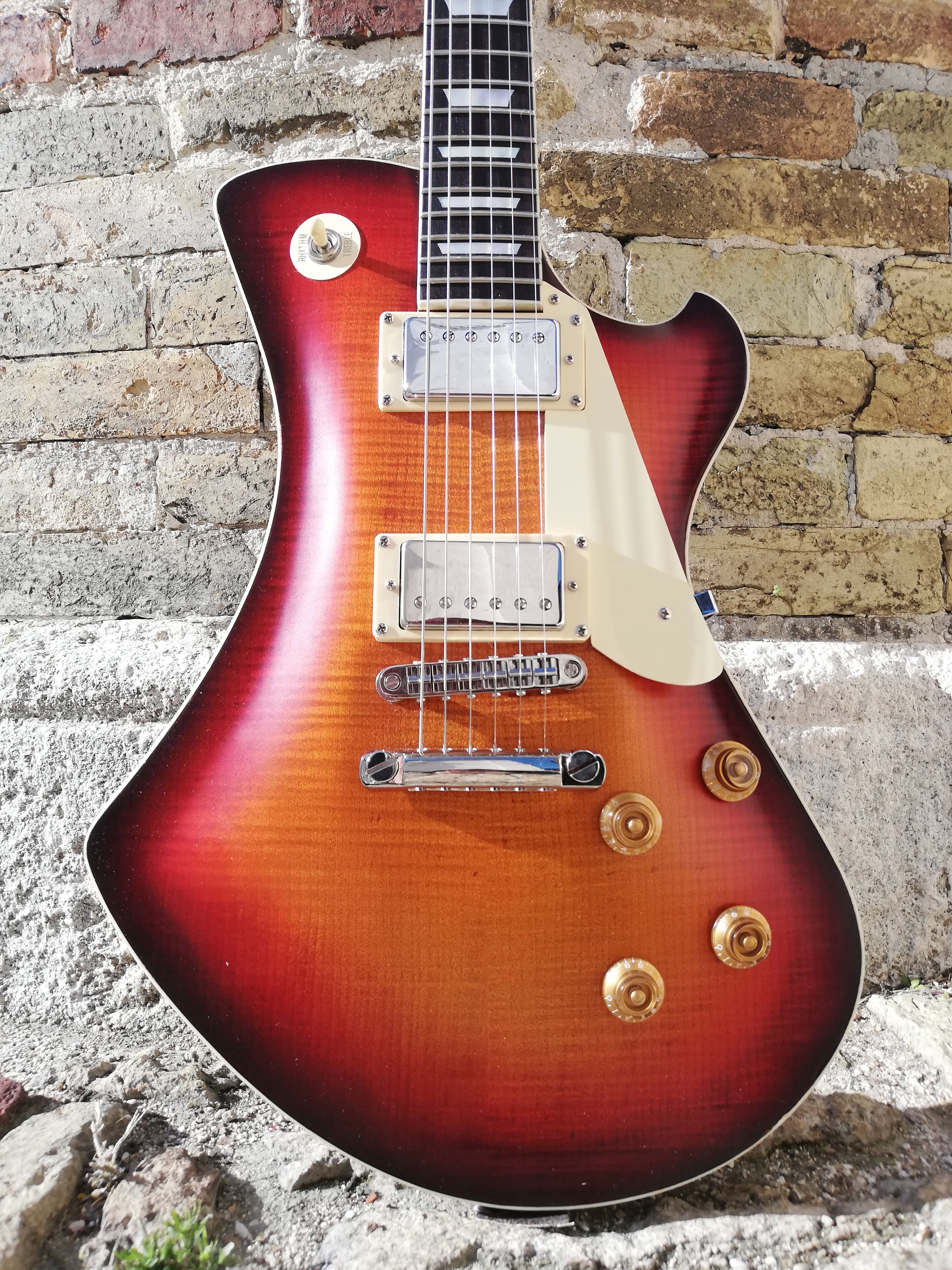 Path Les Paul Tribute by Giungi Guitars