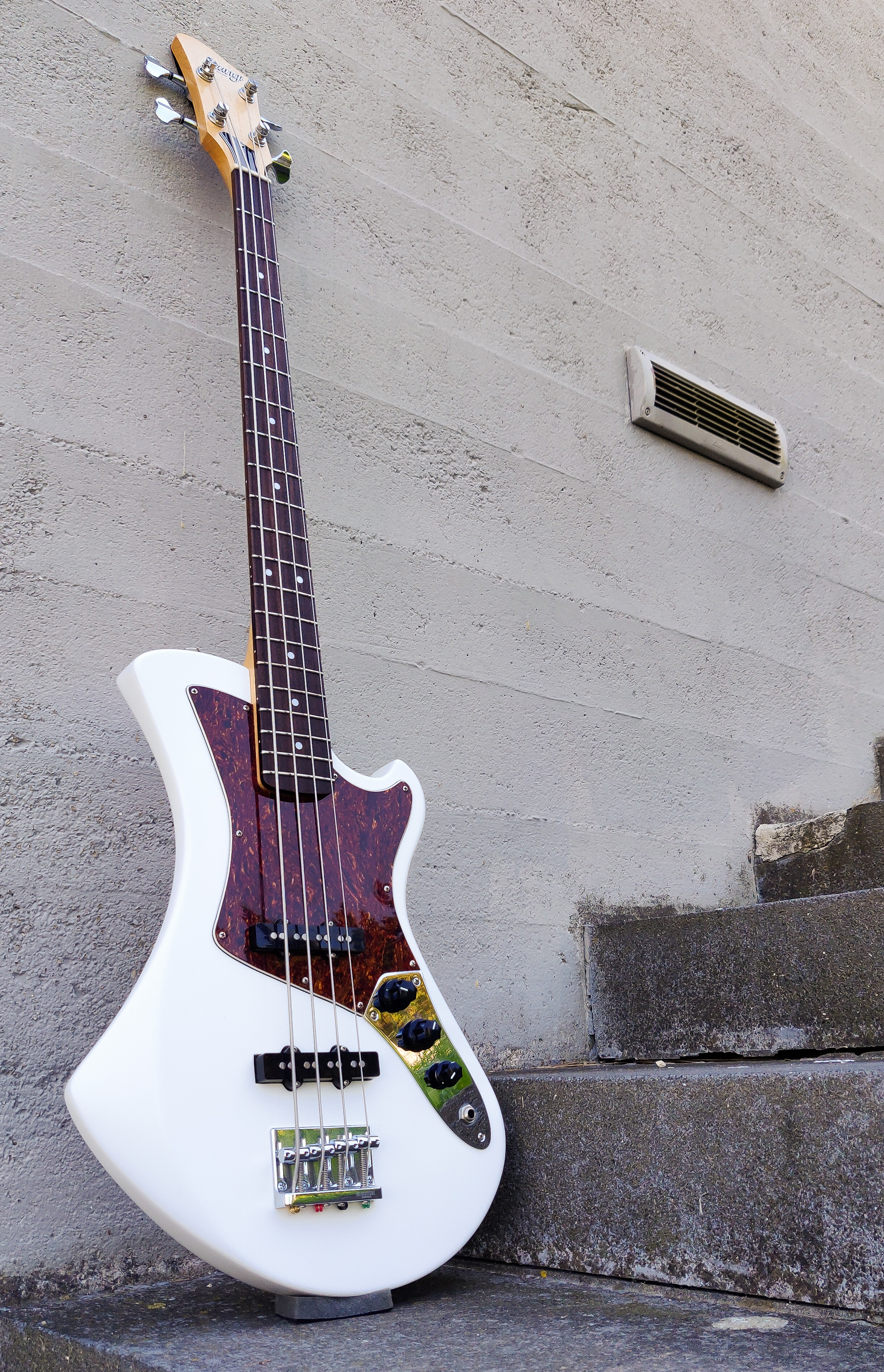 Path Jaguar/Jazzmaster Tribute by Giungi Guitars