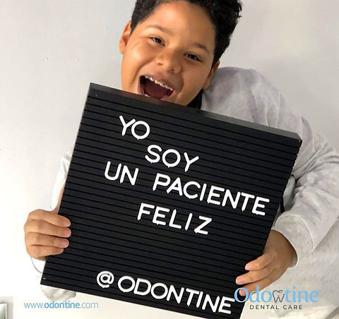 Paciente feliz de Odontine
