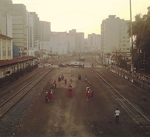 Espetáculo Nasce uma Cidade (2014) Coletivo Sala Preta Foto-Thiago Almeida - Bianco Marque