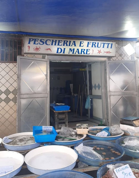 PESCHERIA E FRUTTI DI MARE