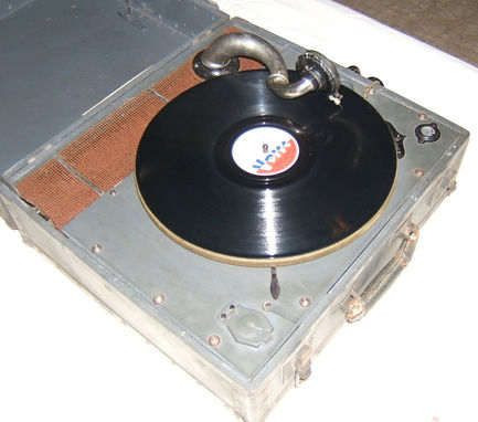 V-Disc Player 11
