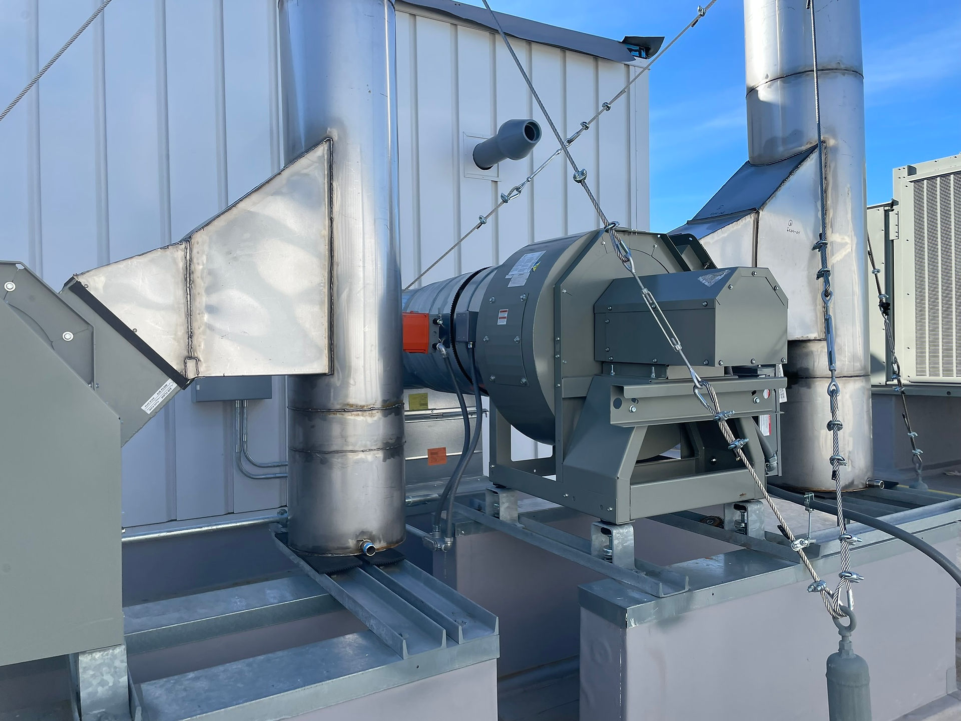 Shot of roof top equipment S. Prestley and Helen Blake Ambulatory Care Center