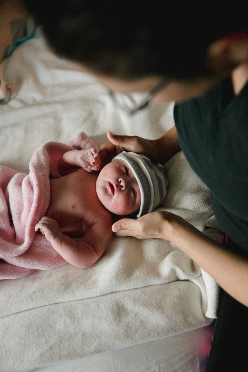 Stress in baby's nervous system can happen as early as the birthing process (birth interventions, fast birth, birth trauma) calls for a specific and gentle adjustment on newborns.