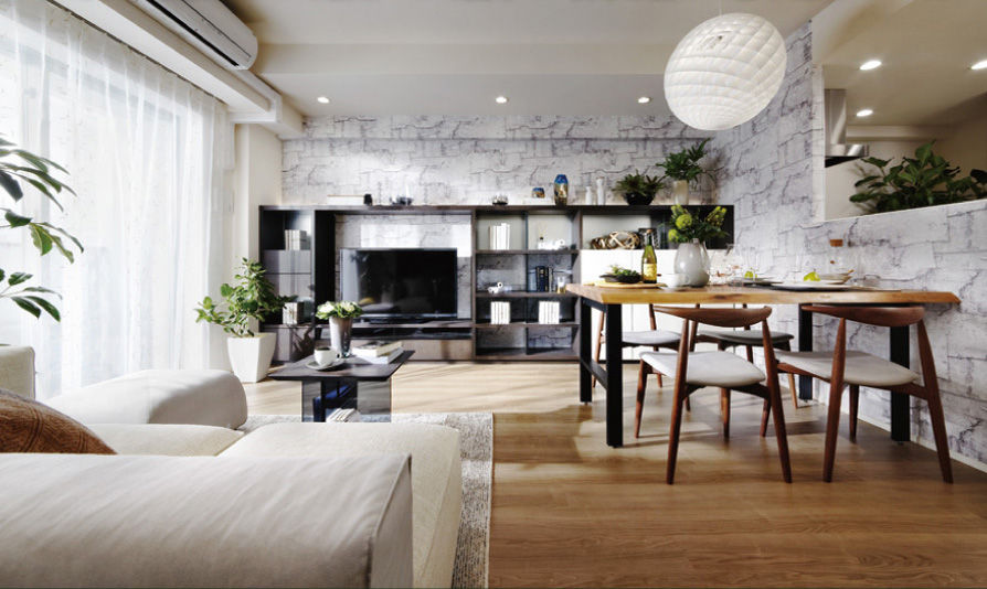 MODEL ROOM