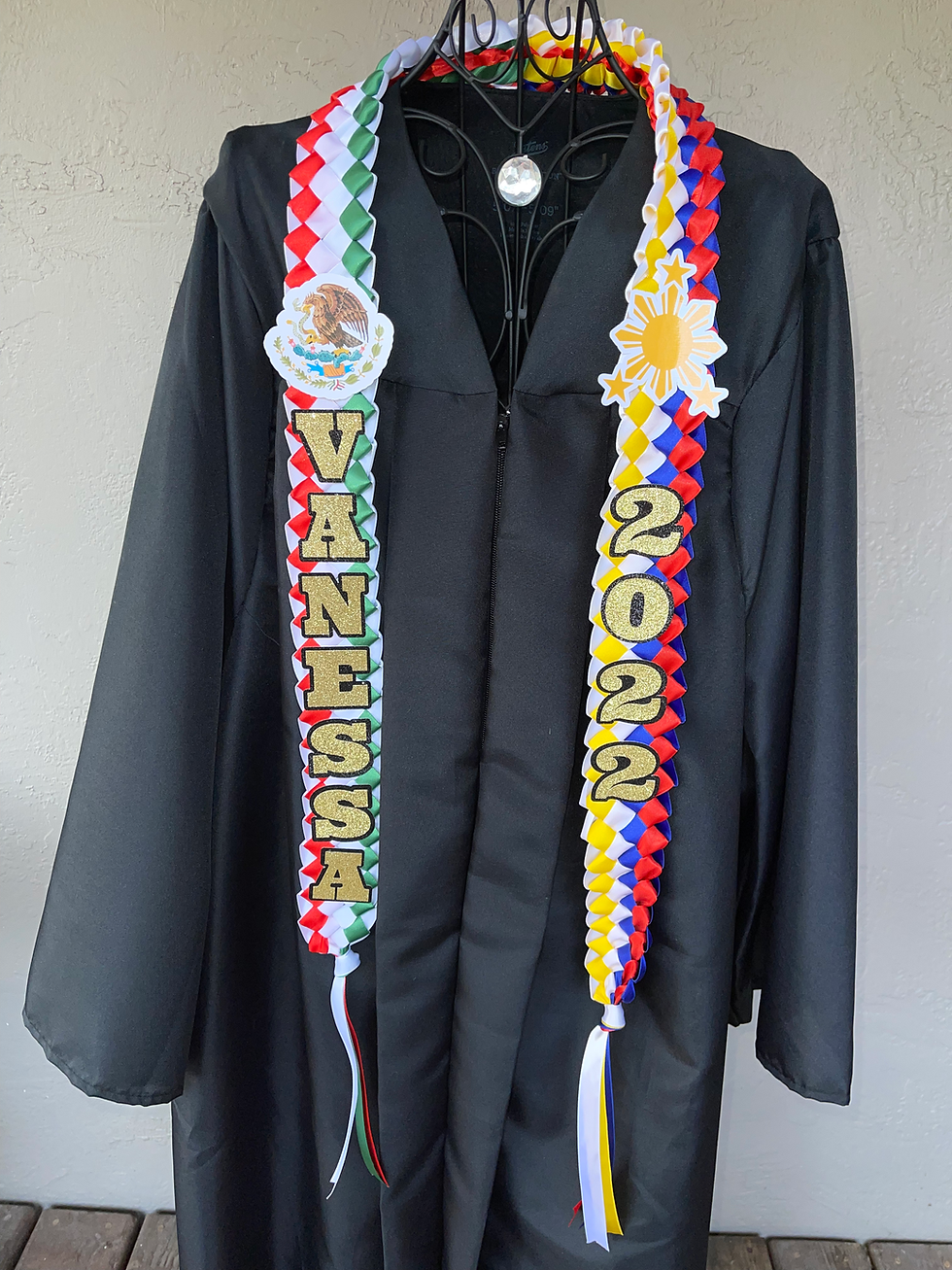 Thumbnail: Mexican Filipino Graduation Lei 🇲🇽🇵🇭