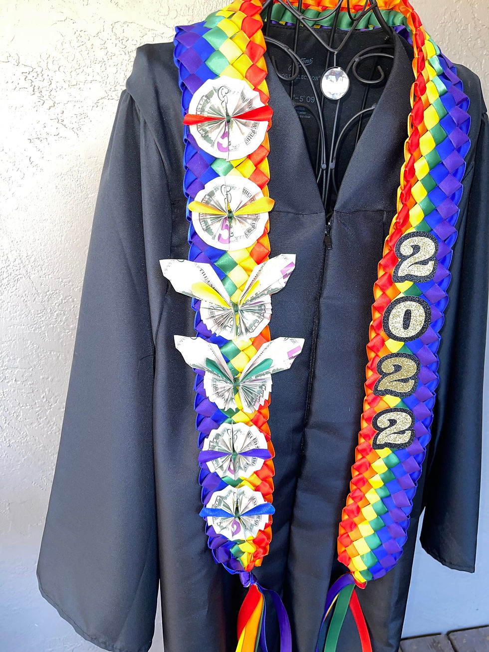 Thumbnail: Personalized RAINBOW GRADUATION LEI