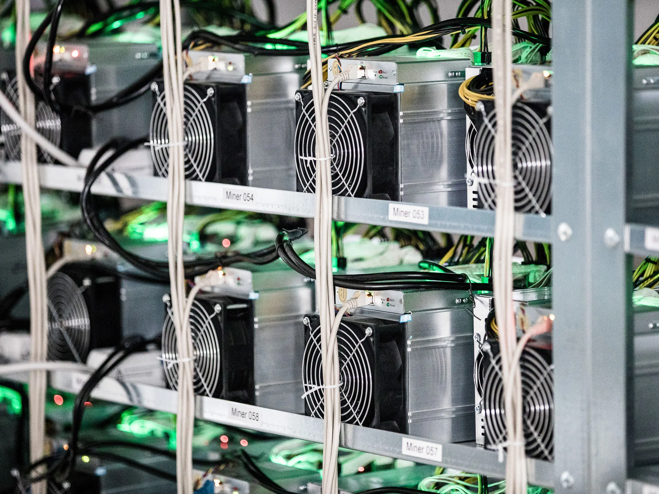 bitcoin mining.webp