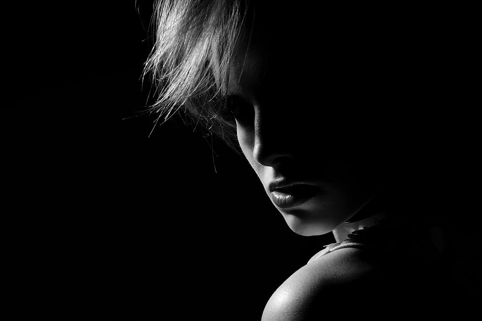 woman-2359562_1920.jpg