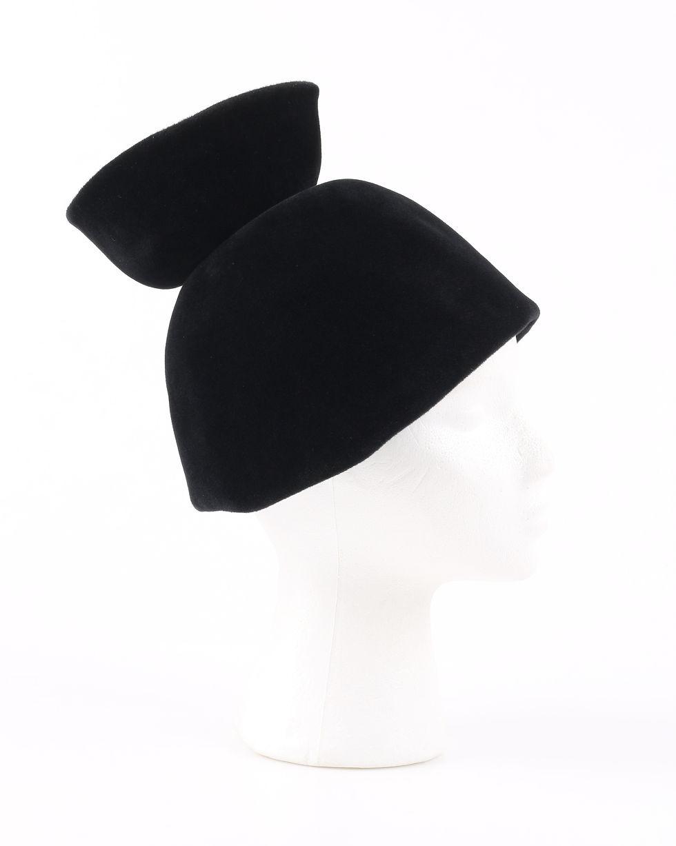 Thumbnail: Cesare Canessa Haute Couture Sculptural Hat