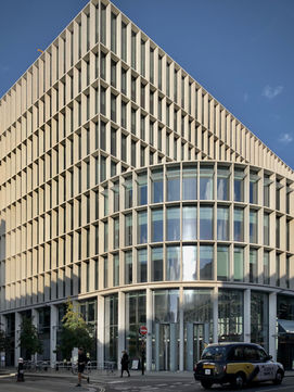 Ludgate Hill, London, EC4M