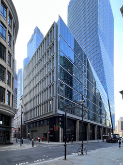 Camomile St,
London
EC3A