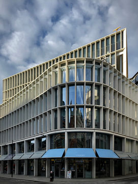 Ludgate Hill, London, EC4M