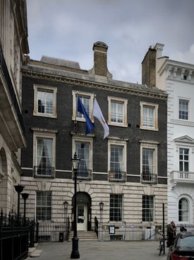 St. Jame's Sq, St. Jame's, SW1Y