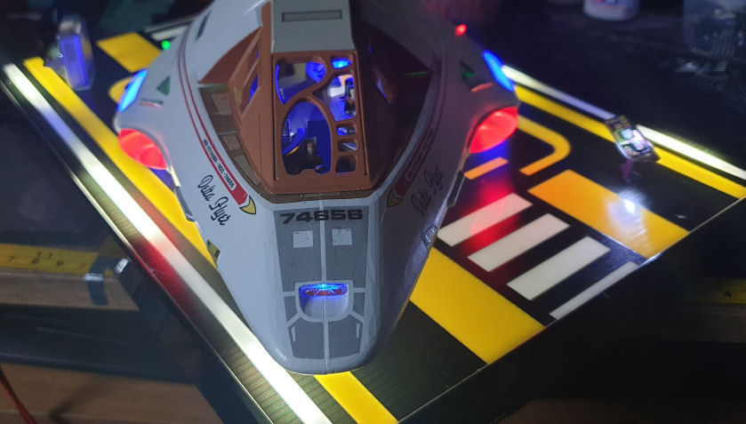 Miniatura: Kit de iluminación Delta Flyer a escala 1:72