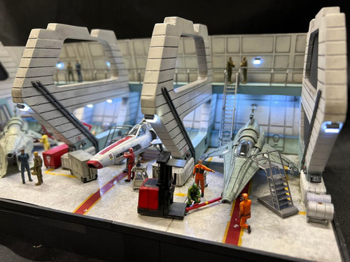 Viper Hangar Diorama set in 1:72nd scale | Cozmicscalemodels