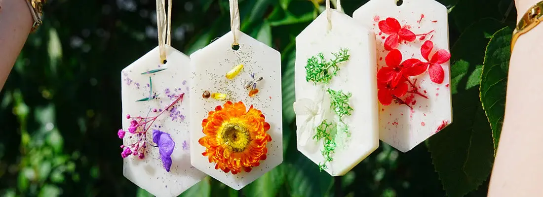 Suspension floral de fondants parfumés