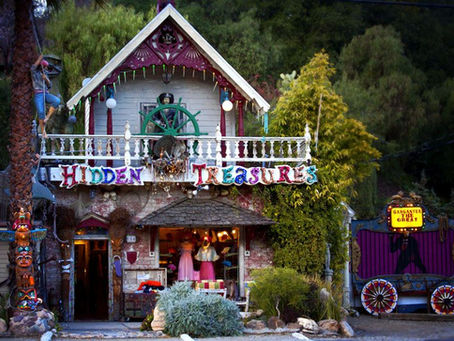 The Magic Attic Admires, Vol. 7: Maximalist Spaces
