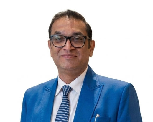 Portrait of a contract pharmaceutical manufacturer Managing Director