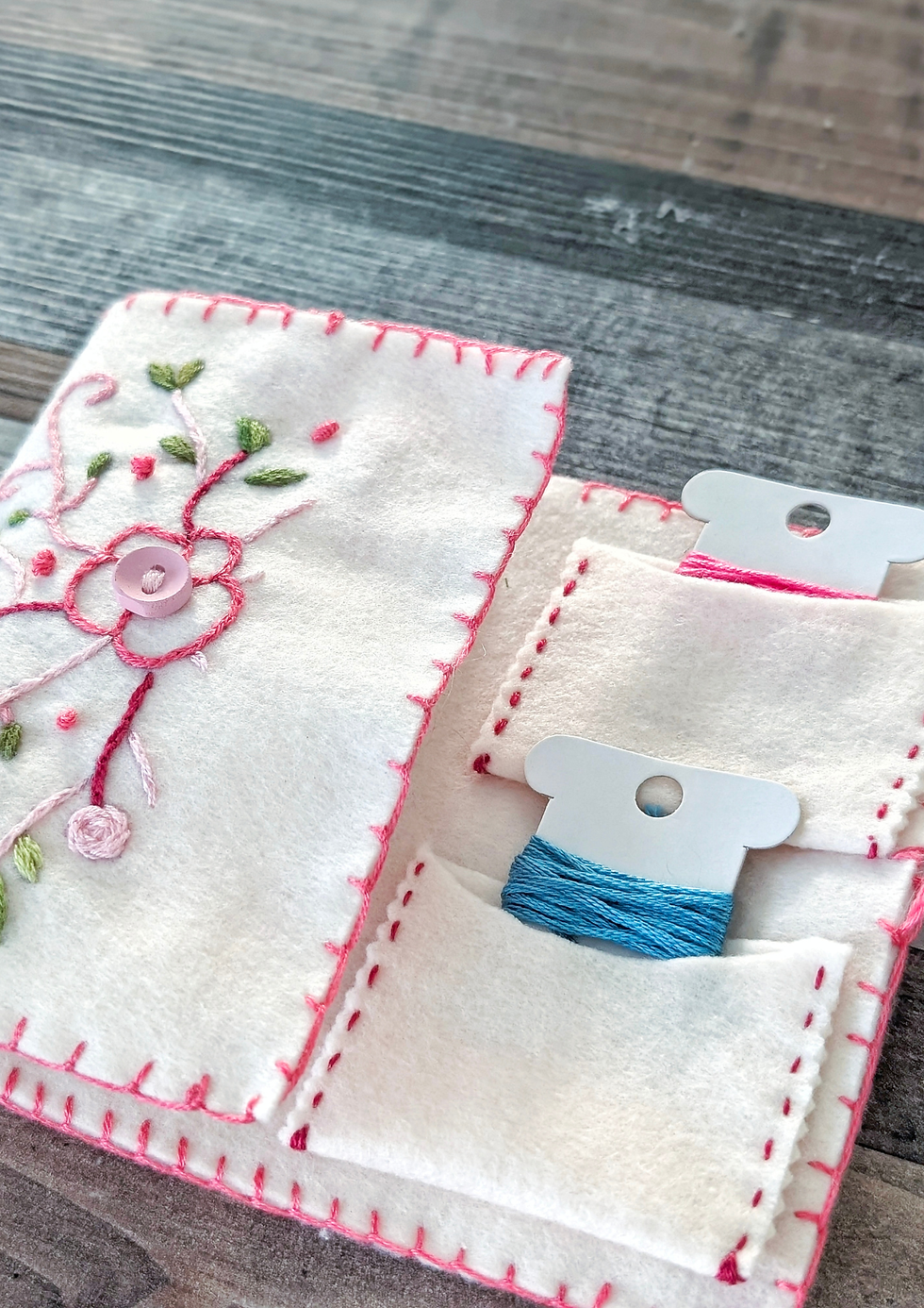 Thumbnail: Handmade felt craft kit wrapped with twine and gift tag, ready as a thoughtful present for sewing enthusiasts.