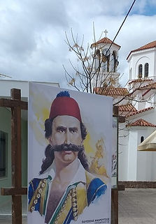 Πλατεία Ηλιοκάστρου Ερμιονίδας_edited.jp