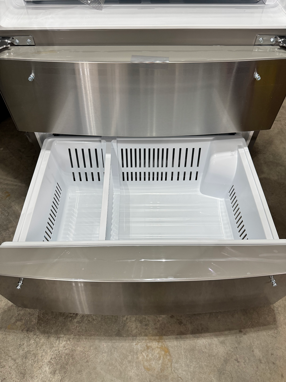 Thumbnail: LG 4-Door French Door Refrigerator with Ice and Water Dispenser (LMXS28626S)