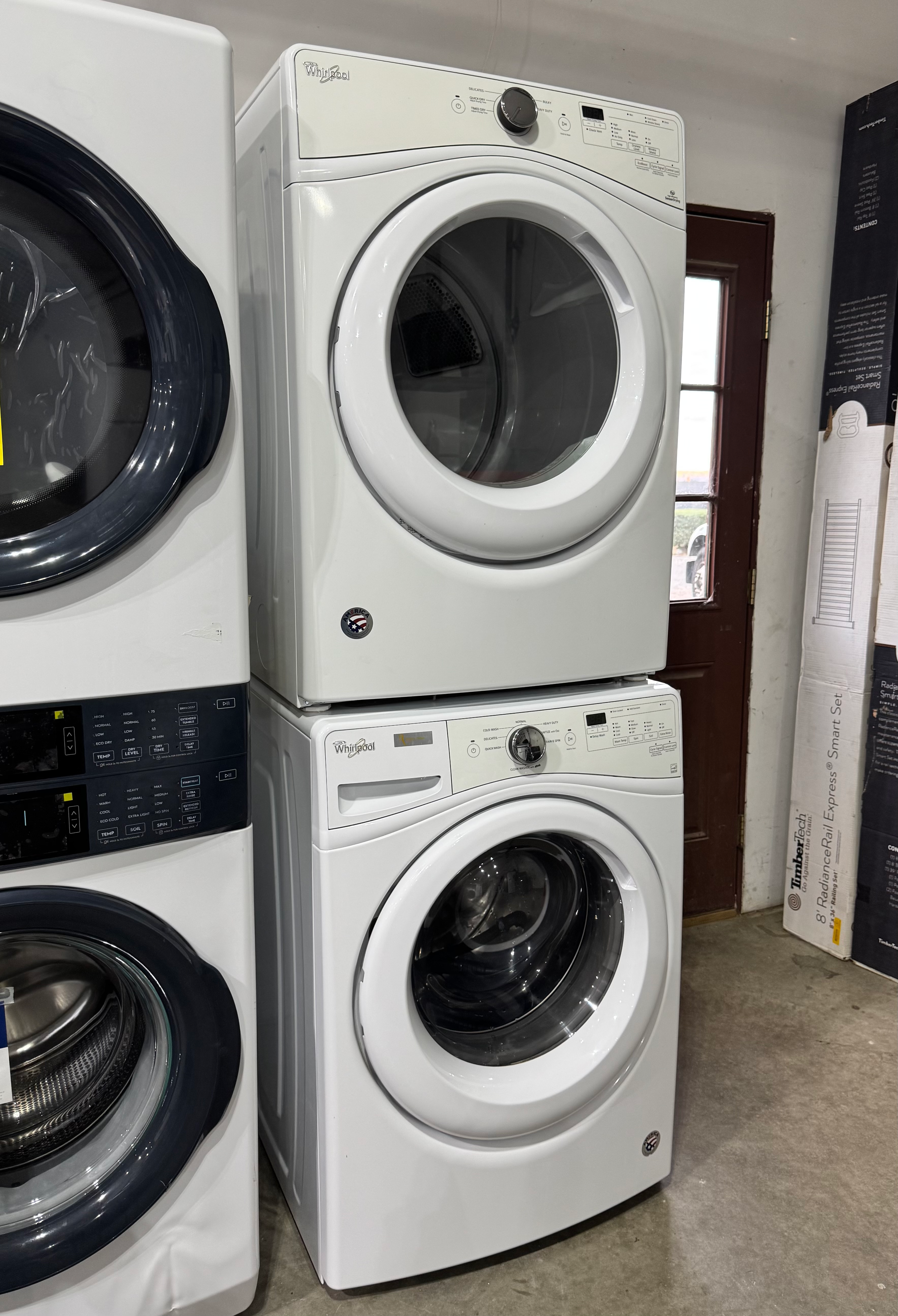Whirlpool Front Load Washer and Dryer Set in White
