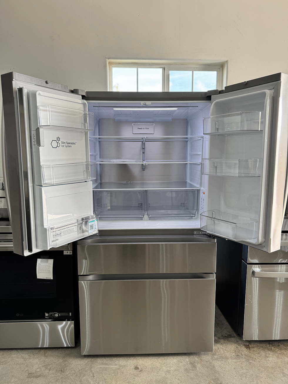 Thumbnail: LG 4-Door French Door Refrigerator with Full-Convert Drawer in Stainless Steel