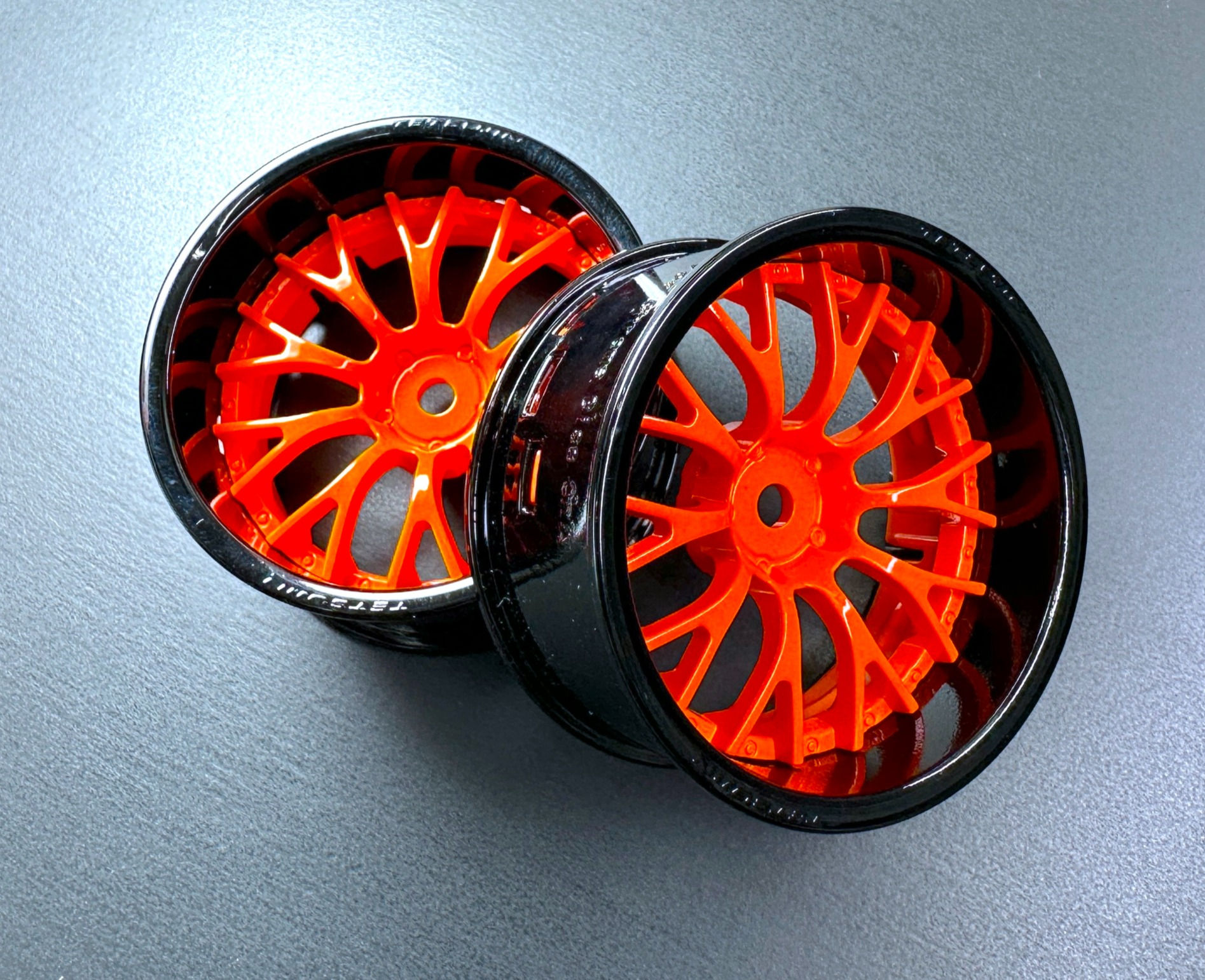 TT-8287　 デイジー(グロスオレンジ) 　＋　RIM-02(グロスブラック)