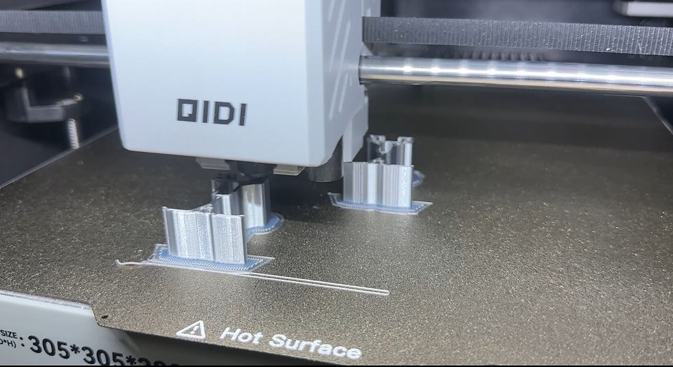積層目は目立ちますが様々な素材にも対応していて素材強度が高くクリーンな試作方法です。