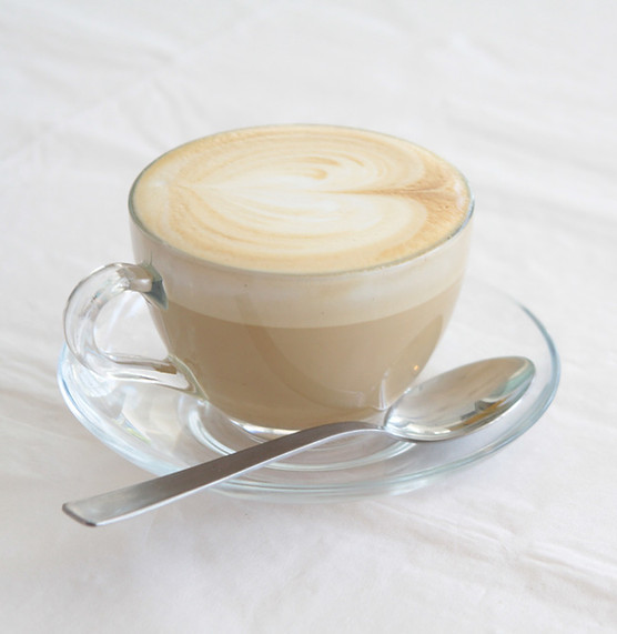 Petit déjeuner en terrasse