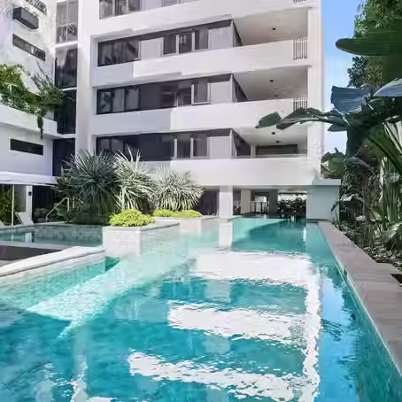 Stylish Waterfront Apartment in the Heart of Maroochydore