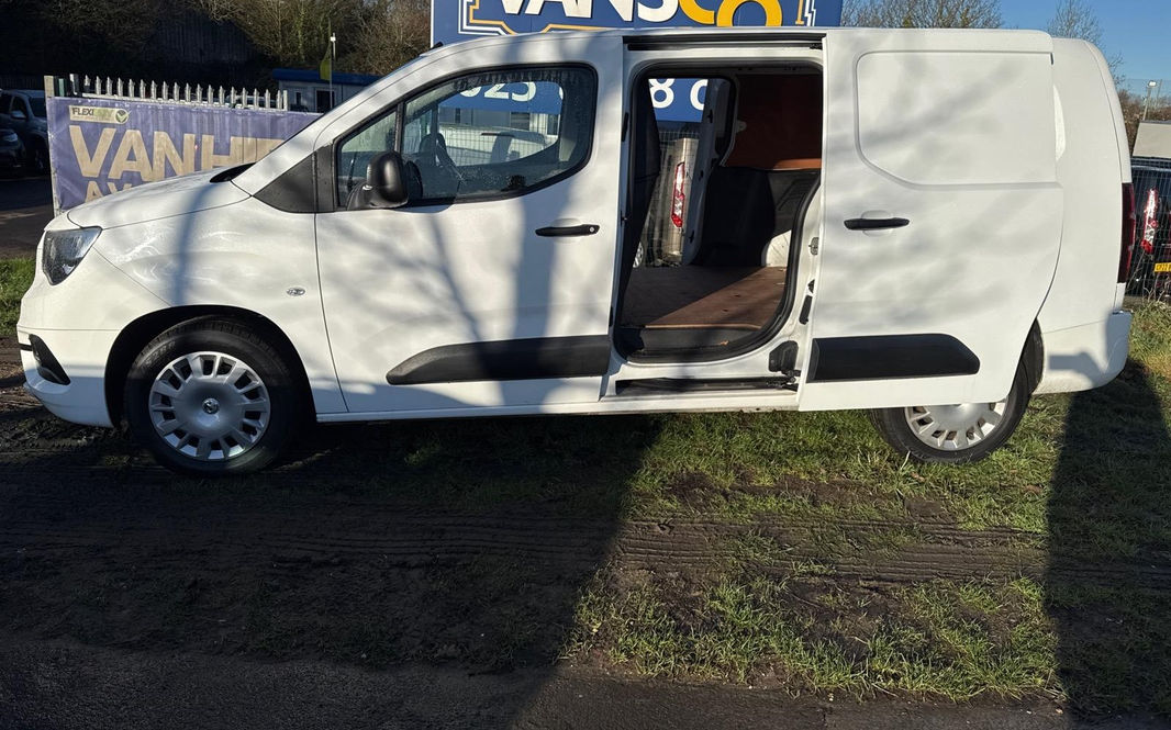 Vauxhall Combo Turbo D Sportive thumbnail 7