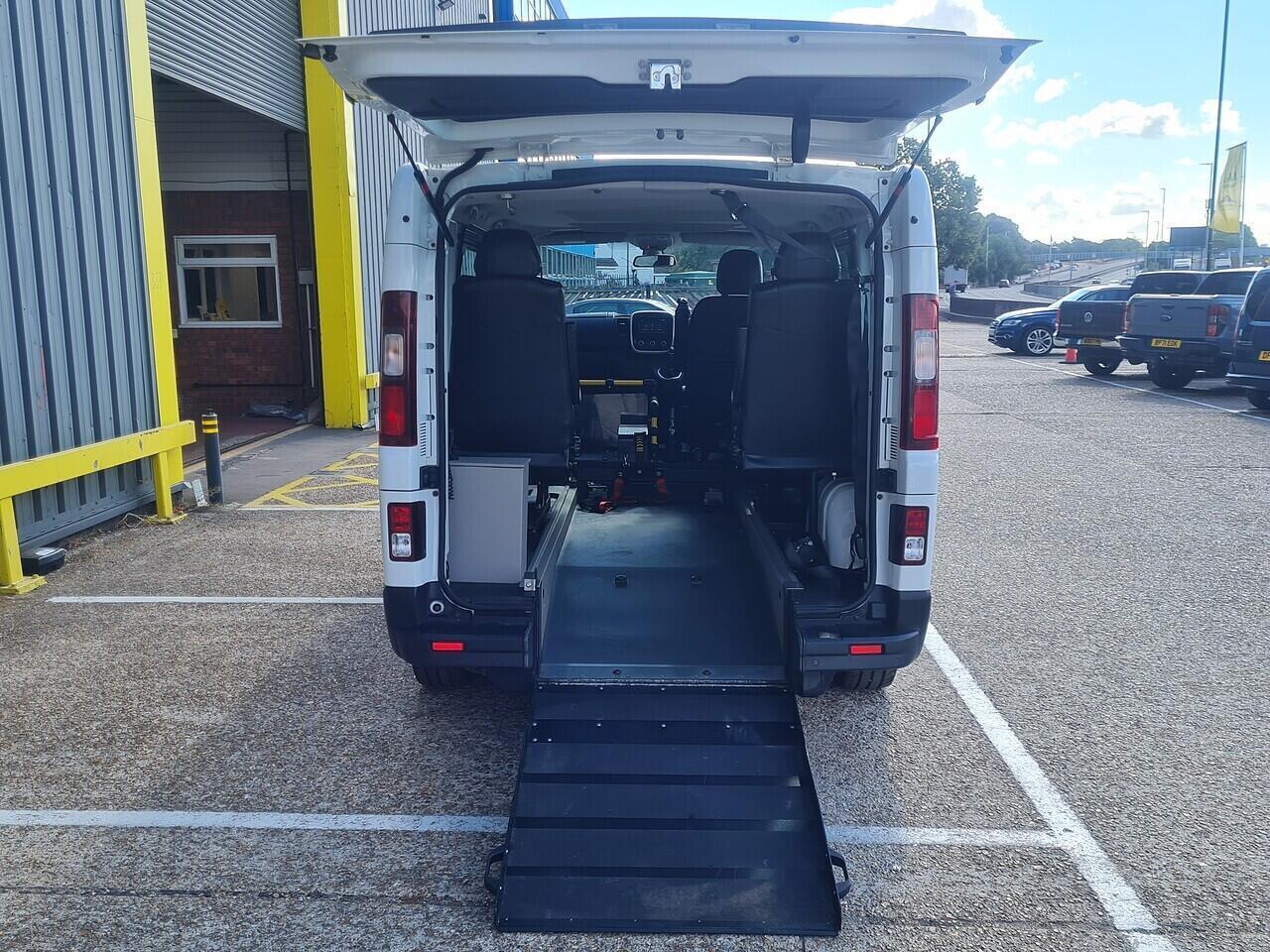 Renault Trafic - Wheel Chair Ramp - Thumbnail 5