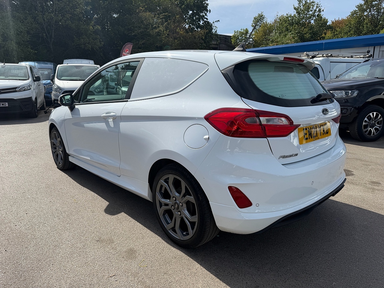 Ford Fiesta Van 1.0T EcoBoost Sport - Thumbnail 5