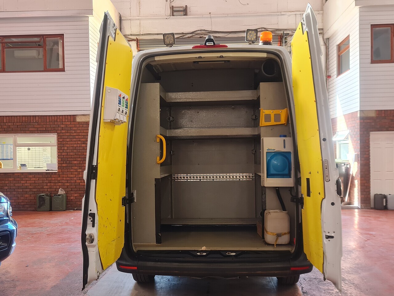 Mercedes Sprinter 317 CDI L2 AUTO - Thumbnail 10