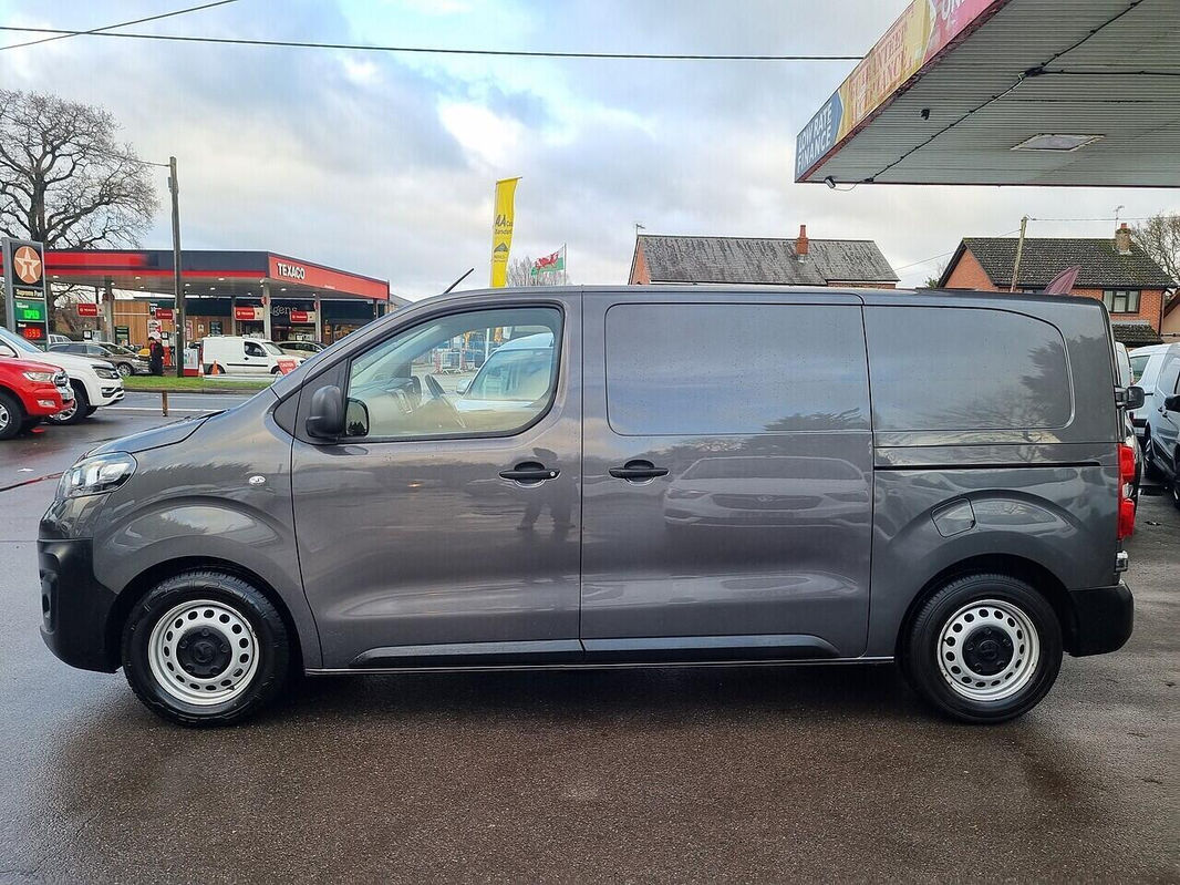 Vauxhall Vivaro Turbo D Dynamic thumbnail 4