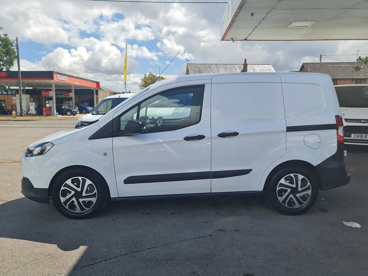 Ford Courier 1.5 TDCi Leader - Thumbnail 5