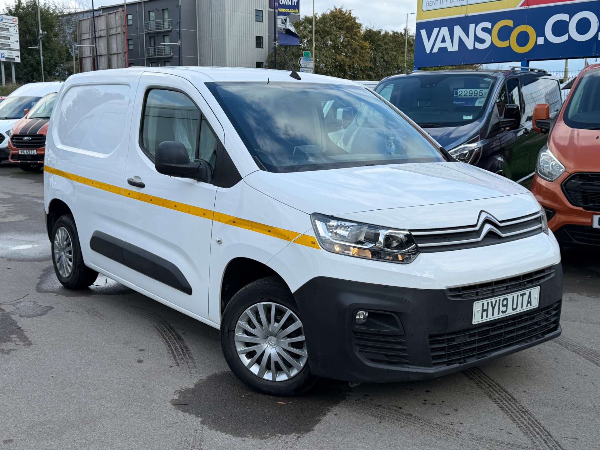 Citroen Berlingo 1.6 BlueHDi 650 Enterprise M Panel Van 5dr Diesel Manual SWB Euro 6 (75 ps) thumbnail 5