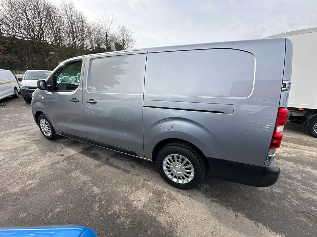 Toyota ProAce D Icon LWB thumbnail 7