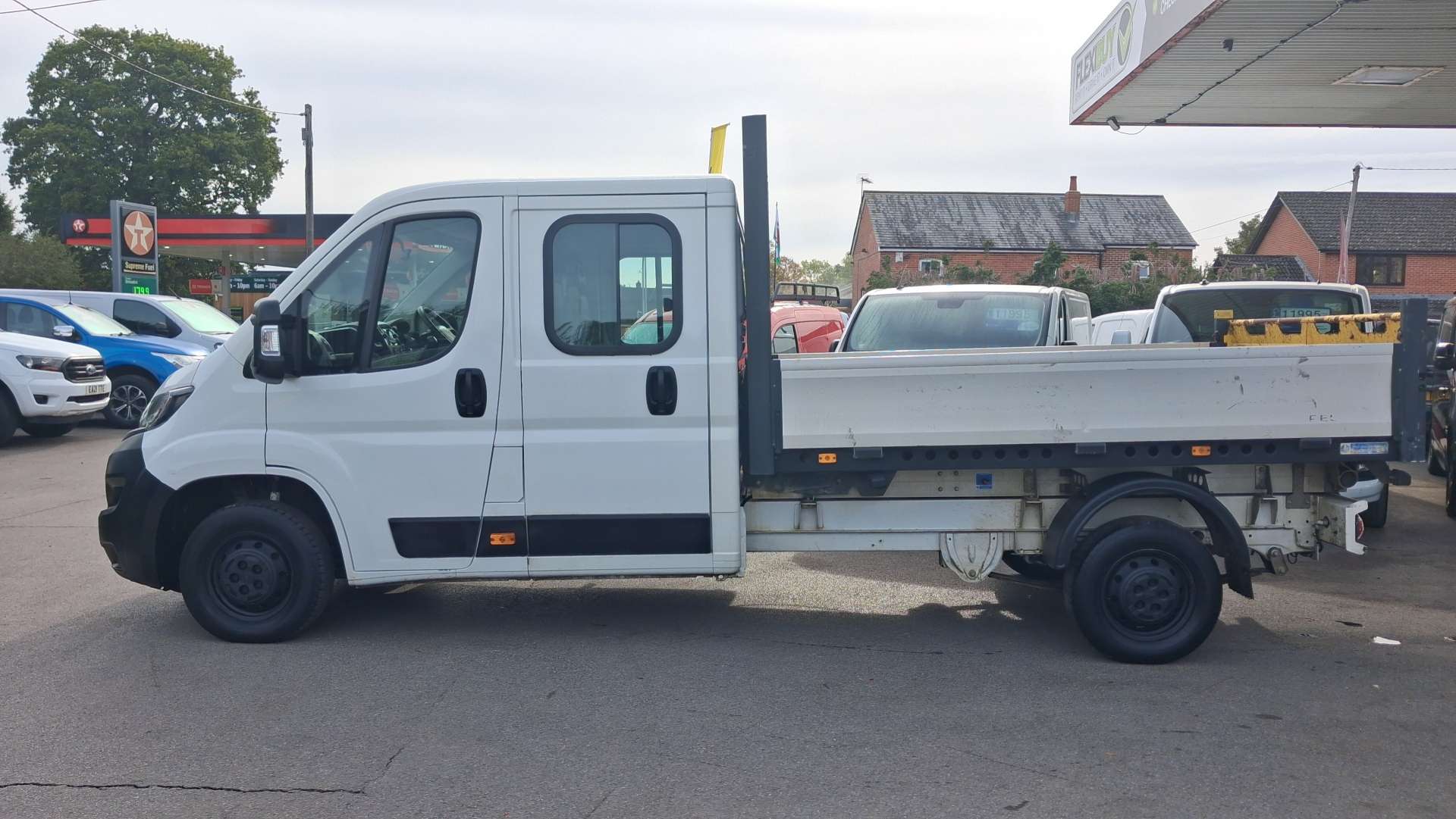 Peugeot Boxer 2.2 BlueHDi 335 Built for Business Tipper Double Cab 4dr Diesel Manual L3 Euro 6 (s/s) (140 ps) thumbnail 6