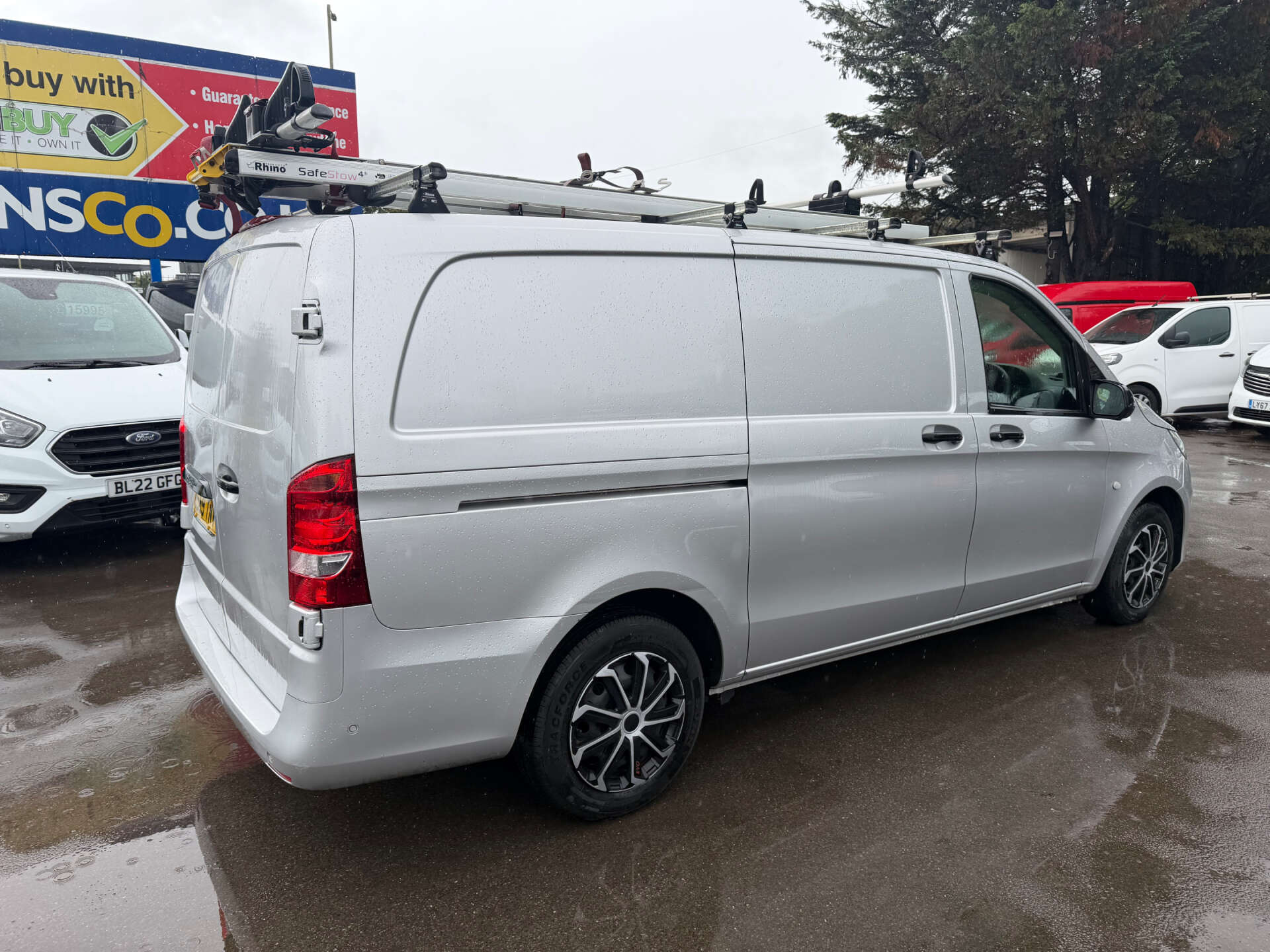 Mercedes-Benz Vito 1.7 110 CDI Progressive Panel Van 5dr Diesel Manual FWD L2 Euro 6 (s/s) (102 ps) thumbnail 8